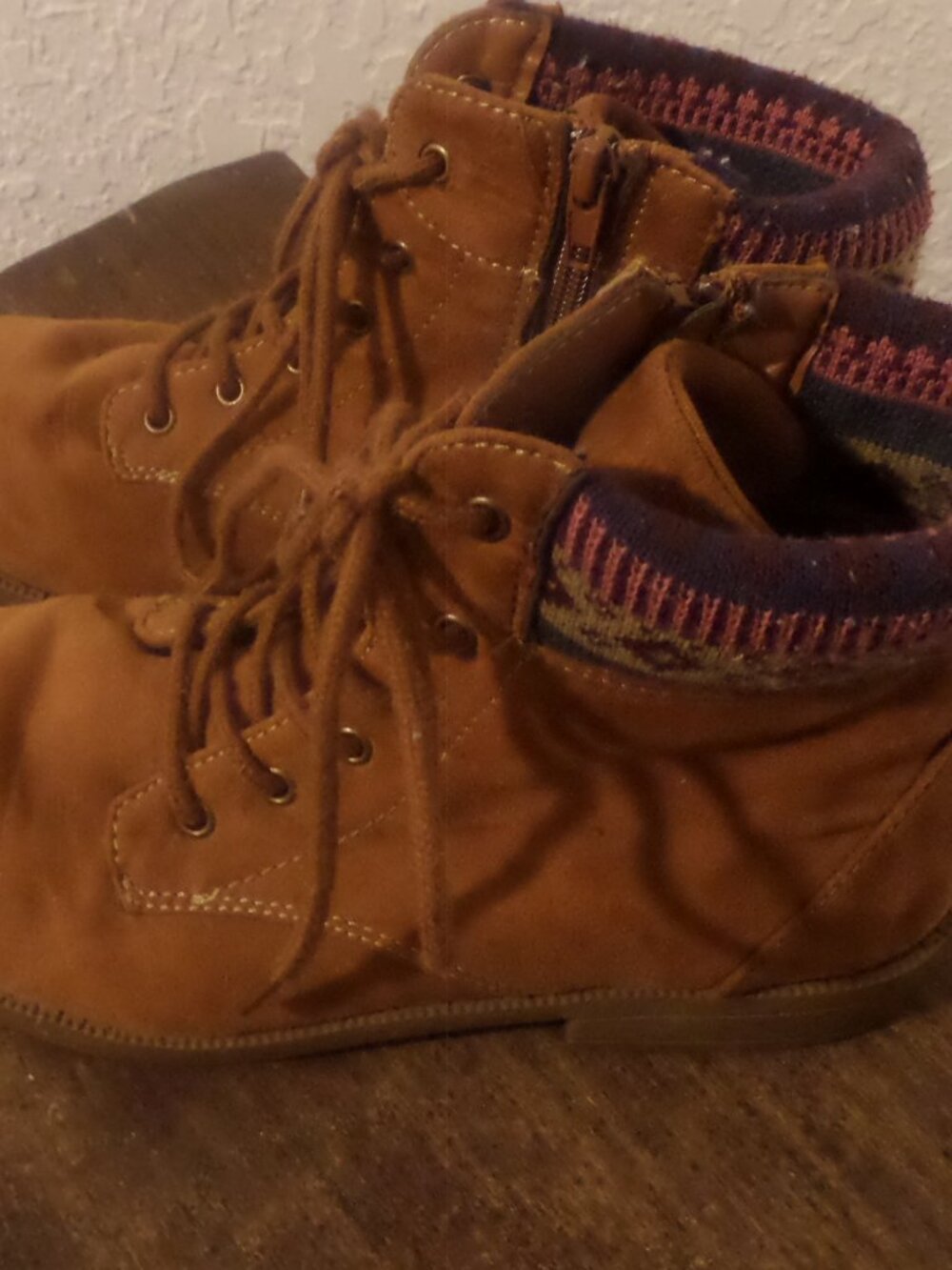 Girls brown Suede boots